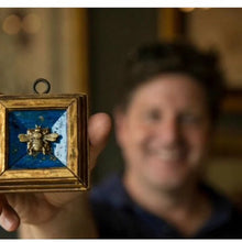 Load image into Gallery viewer, Museum Bee-Lion