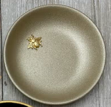 Load image into Gallery viewer, Gold accent dish with gold butterfly
