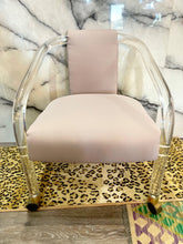 Load image into Gallery viewer, Mid Century Snake Back Acrylic Chair Set Of 4
