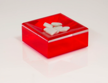 Load image into Gallery viewer, Alexandra Von Furstenberg Fearless Mini Square Bowl - Red
