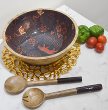 Load image into Gallery viewer, Safari Lion Salad Bowl with Salad Servers
