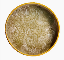 Load image into Gallery viewer, Brown Resin Round Serving Tray
