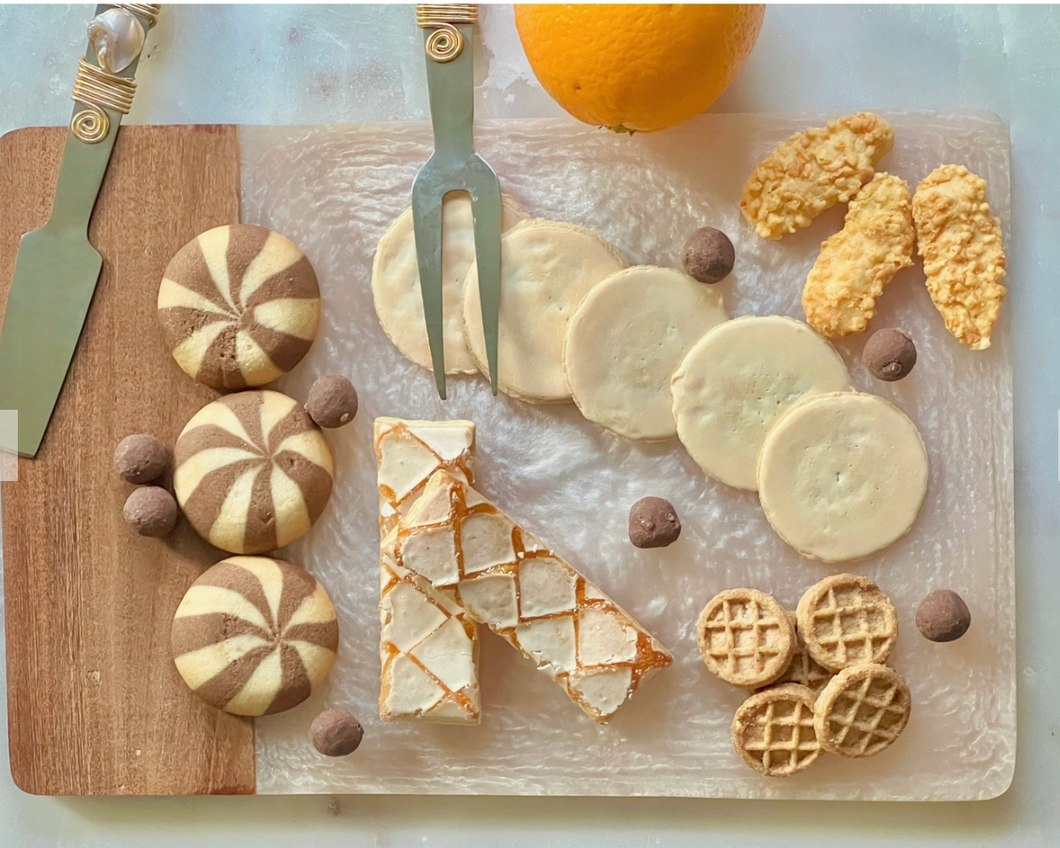 Ivory Resin & Wood Cheese Board- Medium