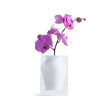 Load image into Gallery viewer, Henry Bud Vase | Hamptons White
